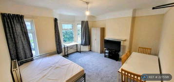 1 bedroom house share