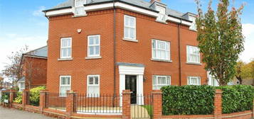 4 bedroom semi-detached house for sale