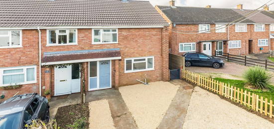 End terrace house for sale in Fieldside, Abingdon OX14