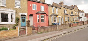 6 bed terraced house to rent