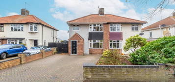 3 bed semi-detached house for sale