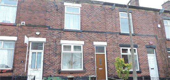 Terraced house to rent in Suthers Street, Radcliffe M26