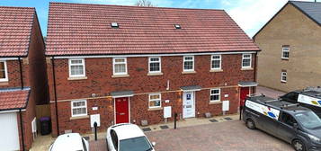 3 bed end terrace house for sale