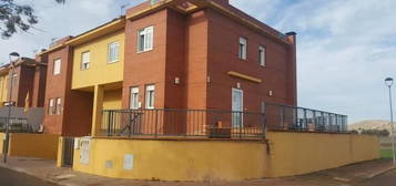 SE VENDE CHALET TRIPLE EN POBLETE - C.