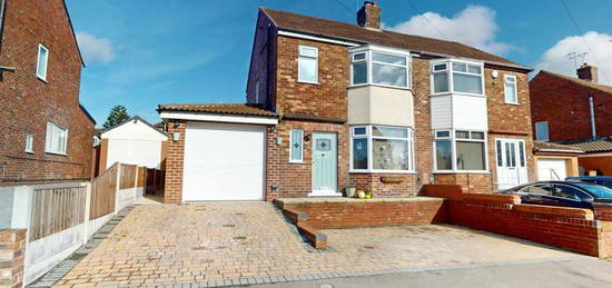 3 bedroom semi-detached house for sale