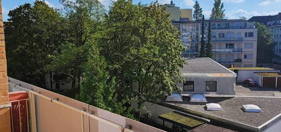 1-Zimmer-Wohnung mit Balkon und EBK in München Neuhausen