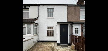 2 bed terraced house to rent