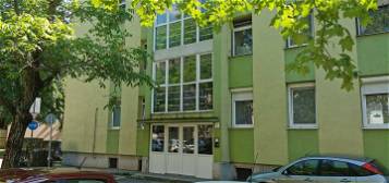 Dunaújváros Baratság városrészi 1 emeleti lakás eladó!