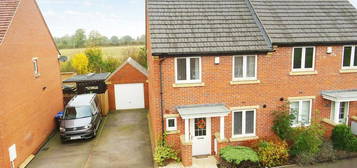 3 bedroom semi-detached house for sale