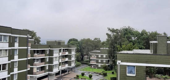 Bonn umfassend renovierte 3 Zimmer Wohnung mit Balkon zentrale Wohnlage im 2.Obergeschoss mit Personenaufzug