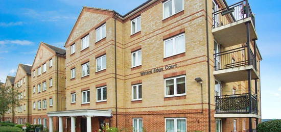 Flat for sale in Wharfside Close, Erith DA8