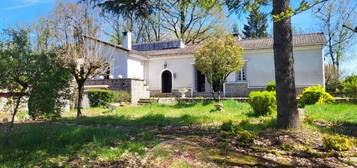 Maison à renover beau jardin