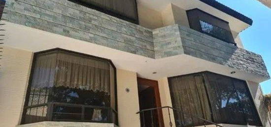 Casa en Venta en Paseos de Taxqueña