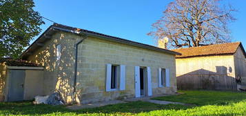 VAYRES RIVE DROITE PROXI RN89 MAISON PIERRE 80 M2 HAB / 700 m2 DE TERRAIN