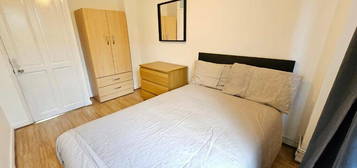 1 bedroom flat share