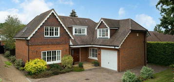 5 bedroom detached house for sale