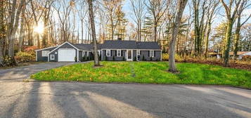 165 Colonel Hunt Dr, Abington, MA 02351