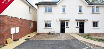 3 bedroom semi-detached house