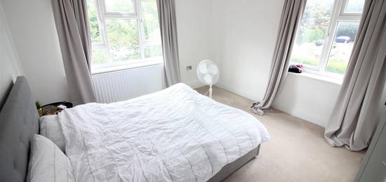 2 bed flat to rent