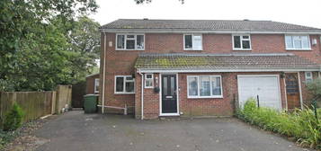 5 bed semi-detached house for sale