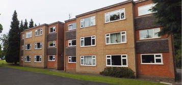 Flat to rent in Grenfell Court, Sutton Coldfield B72