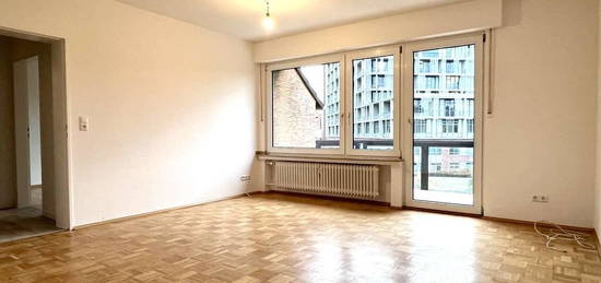 Moderne 2,5 Zimmer-Wohnung mit Balkon nahe der Bochumer-City/Ehrenfeld