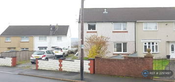 3 bedroom semi-detached house