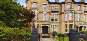 Flat for sale in Princes Avenue, Princes Park, Liverpool. L8