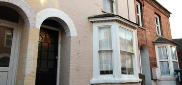 Terraced house to rent in Newland Place, Banbury OX16