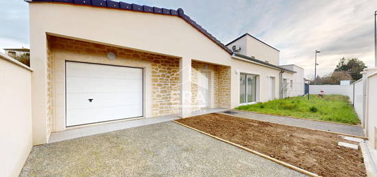 Maison de plain-pied  à vendre, 3 pièces, 2 chambres, 133 m²