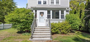 86 Winter St, Lexington, MA 02420