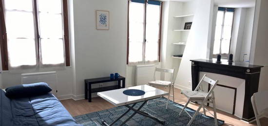 Studio 1 pièce 27 m²