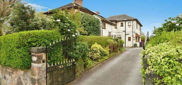 5 bed detached house for sale