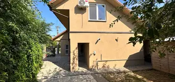 VAHOreal* NA PREDAJ IBA u NÁS!!! 4izb. RD, pozemok 271m2, 2 podlažný, Vinohradnícka ul., Hrnčiarovce nad Parnou