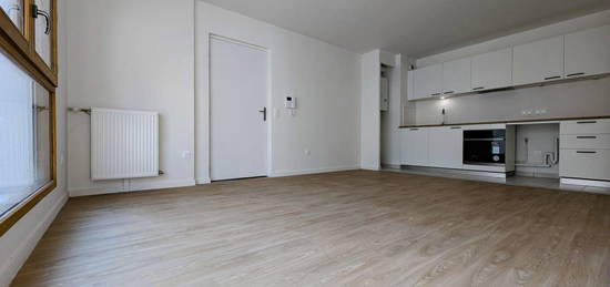 Appartement  à louer, 2 pièces, 1 chambre, 38 m²