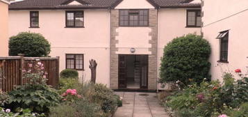 2 bedroom ground floor flat to rent