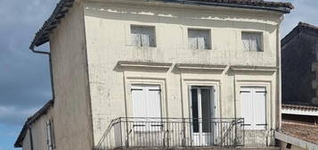 À Vendre : Maison de Village à Rafraîchir/Rénover à Brossac, Sud Charente