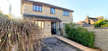 4 bed detached house for sale