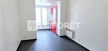 Appartement  à louer, 2 pièces, 1 chambre, 27 m²