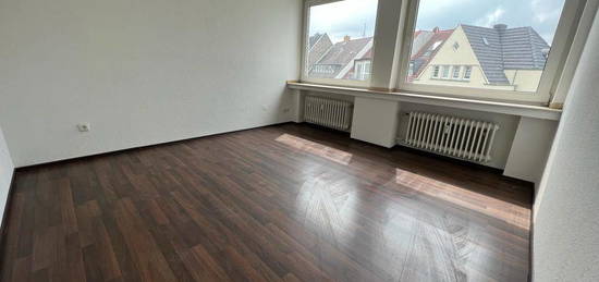 Helle Balkonwohnung mit Wohlfühlcharakter !