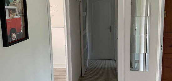 Appartement meublé  à louer, 4 pièces, 3 chambres, 67 m²