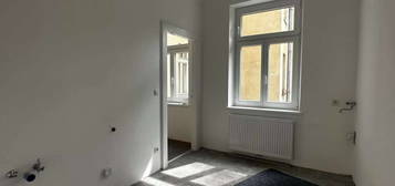 ERSTBEZUG! Schöne 2-Zimmerwohnung mit Loggia