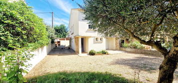 Maison  à vendre, 6 pièces, 4 chambres, 114 m²