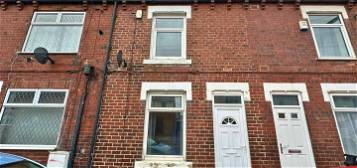 Terraced house to rent in Rhyl Street, Featherstone, Pontefract WF7