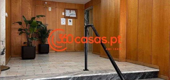 Apartamento T1 com elevador em Faro