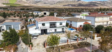 Casa de pueblo en venta en Cullar