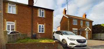 2 bedroom semi-detached house to rent