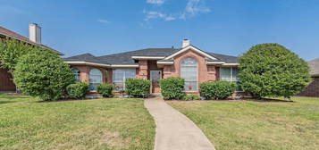 3721 Cedar Creek Ln, Sachse, TX 75048