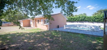 Dpt Gironde (33), à vendre LANGON maison P5 de 115 m²  - Plain pied