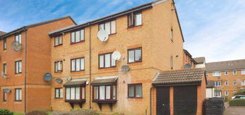 Flat for sale in Plowman Close, London N18